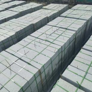 蚌埠 芝麻白1.8公分火烧300*600地铺，清仓大甩卖