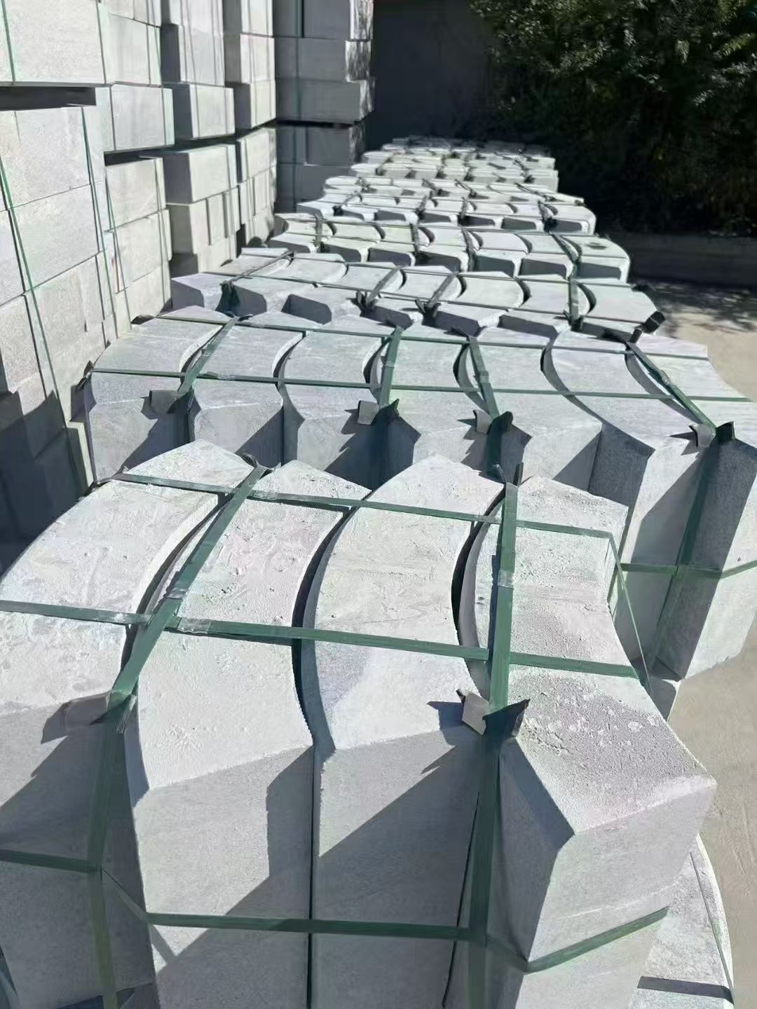 蚌埠 芝麻灰弧形路沿石