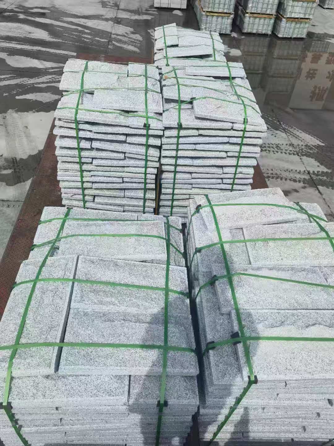 蚌埠 芝麻白蘑菇石装车出货