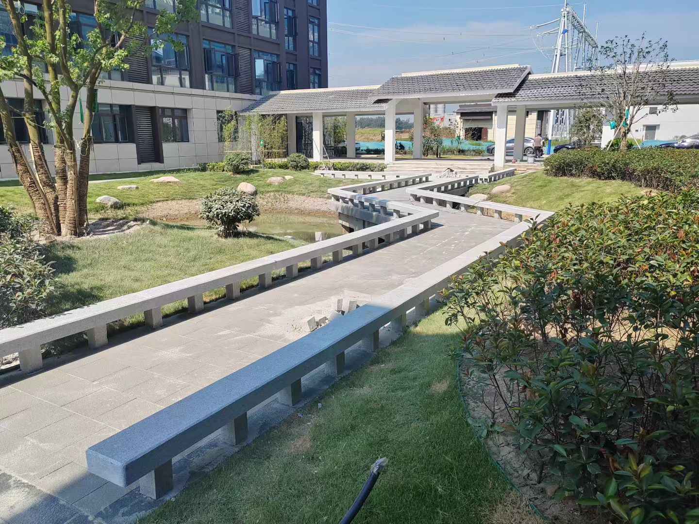 蚌埠 芝麻灰小区坐凳&栏杆安装效果