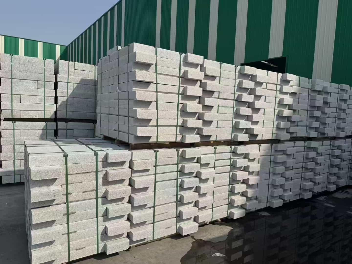 蚌埠芝麻白路沿石