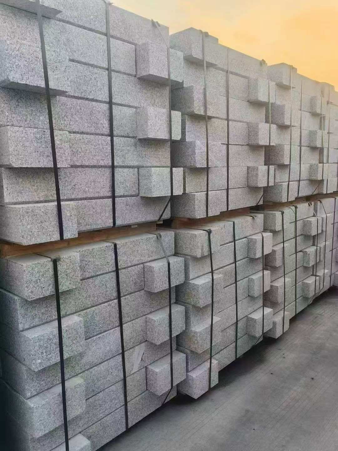 蚌埠 芝麻白路沿石